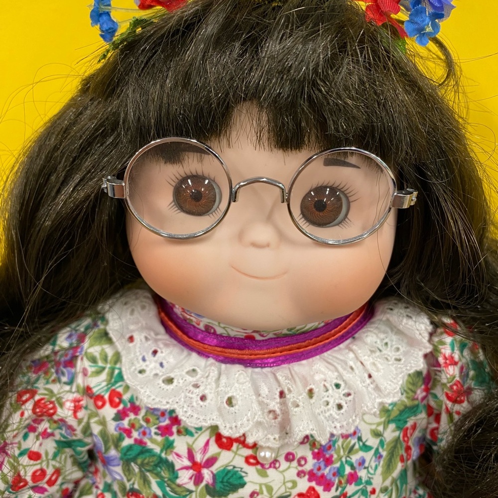 Dolly Dingle Doll - Picture 5 of 6